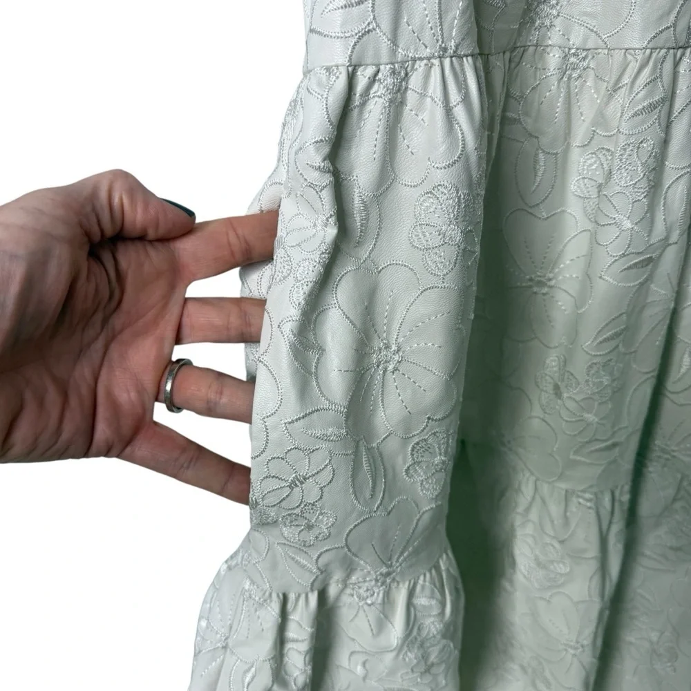 Amanda Uprichard Rylee Dress White Faux Leather Floral Size Small - Picture 5 of 8